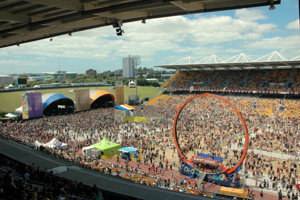 Big Day Out festival grounds and crowd, 19 January 2007