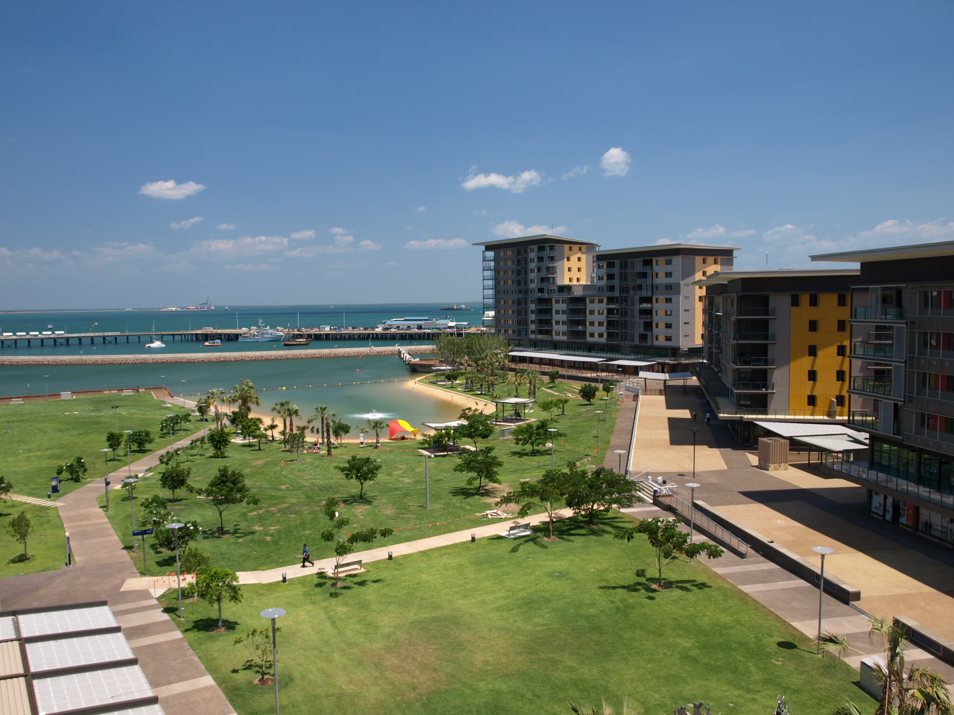Darwin Waterfront Precinct at dawn. Photo Alex Healing. License CC BY 2.0.
