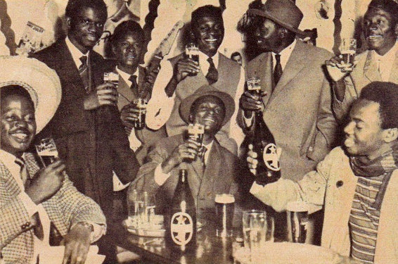 Franco Luambo guitar style on show with OK Jazz in Brussels in 1961