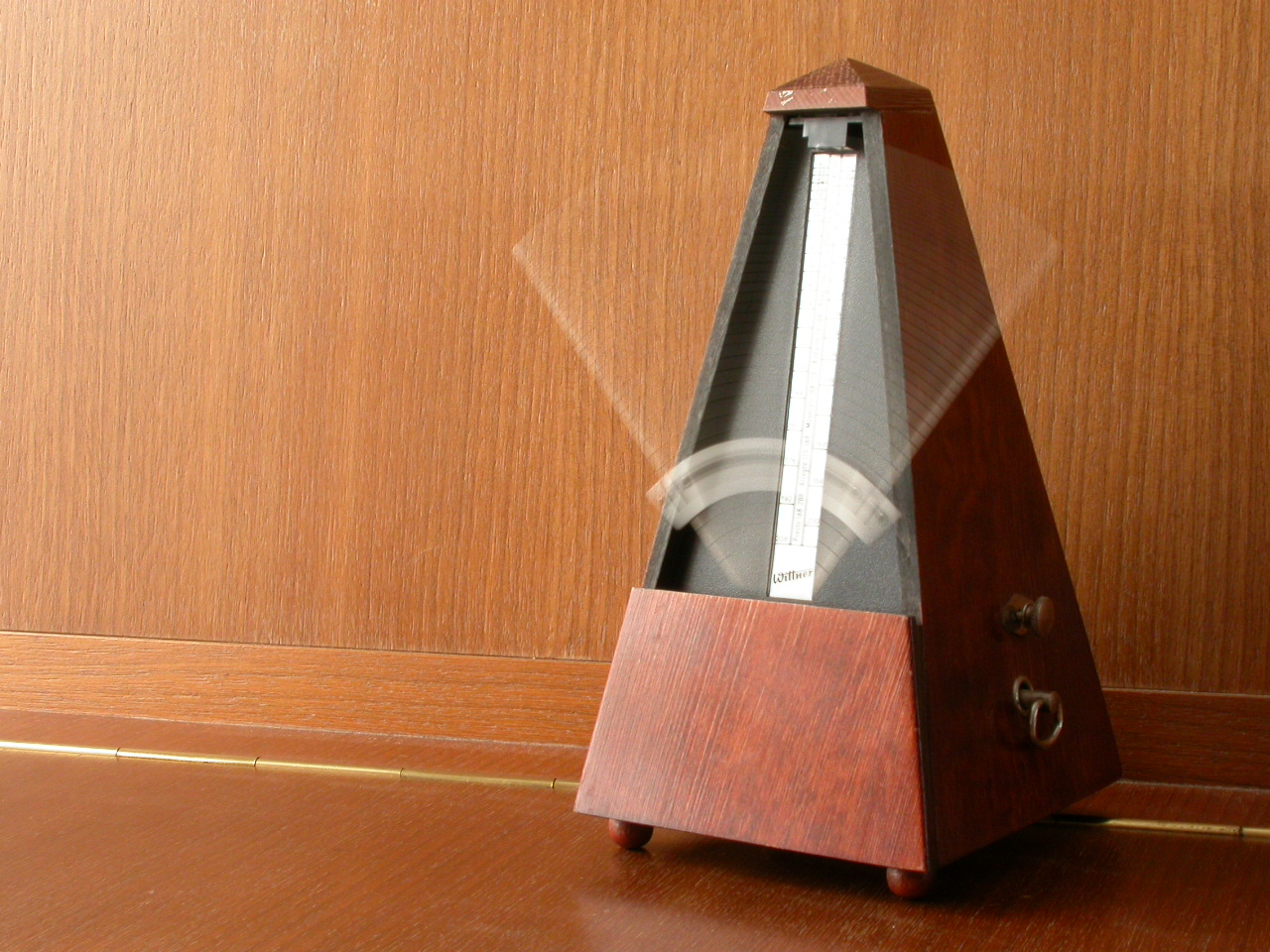 Mechanical metronome for guitar practice: how long does it take to learn guitar? Regular timed practice is part of the answer